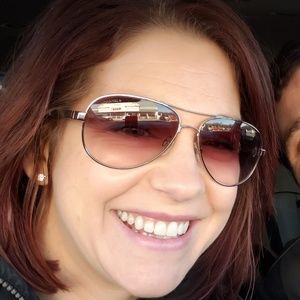 Meet your Posher, Kristin